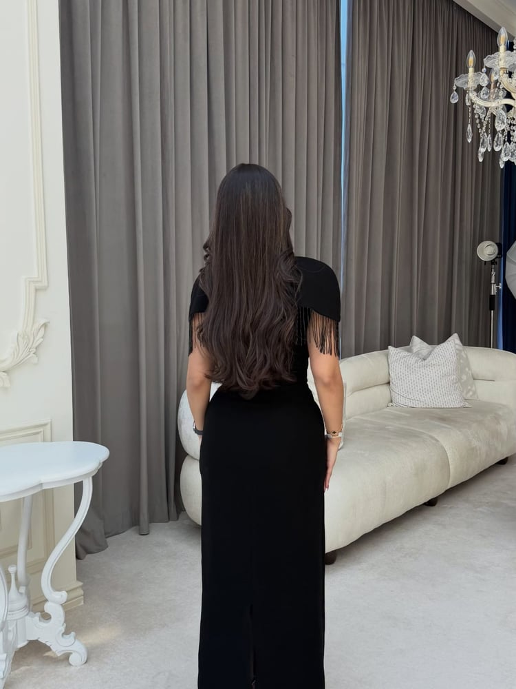 فستان سهرة أسود فاخر