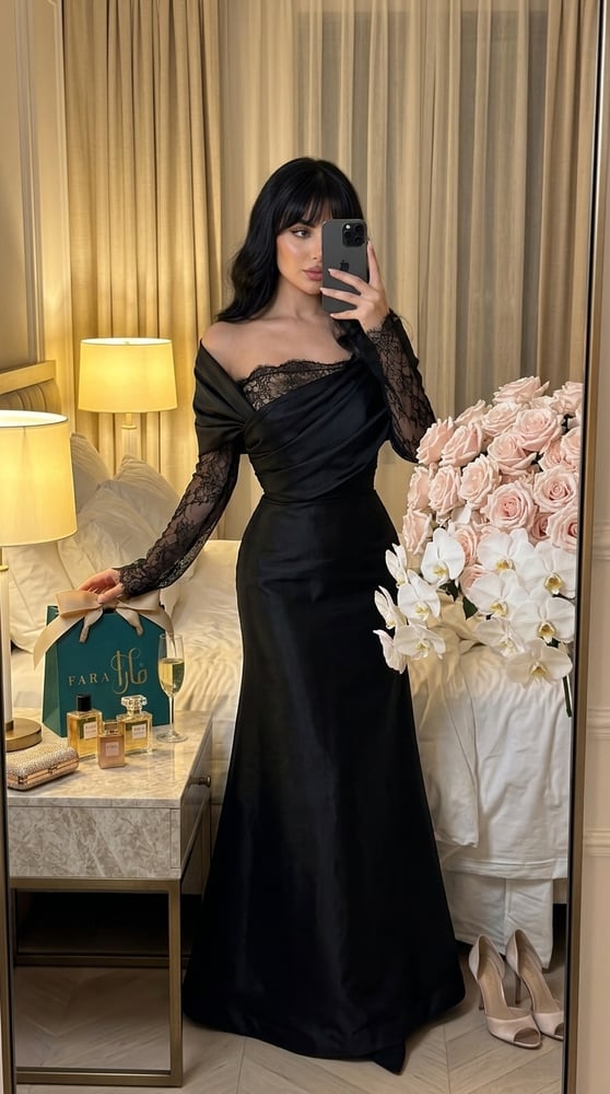 فستان سهرة أسود فاخر مزين بدانتيل وشال
