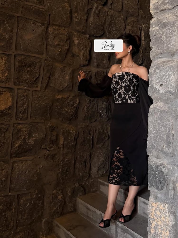 فستان سهرة راقي باللون الأسود