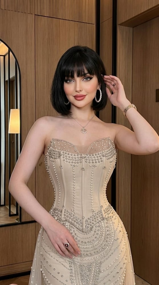 فستان سهرة فاخر (فستان كورسيه) باللون اللحمي