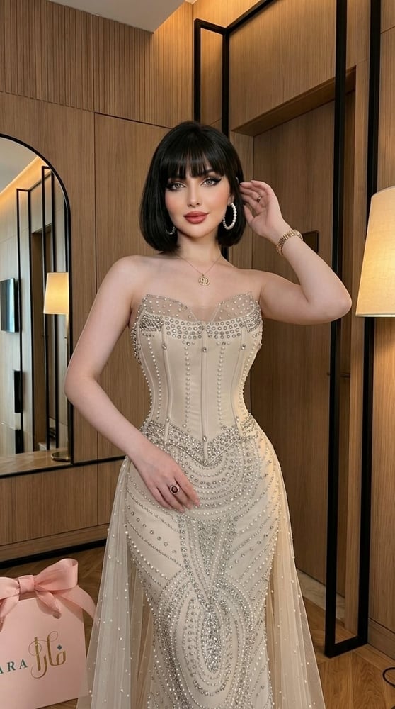 فستان سهرة فاخر (فستان كورسيه) باللون اللحمي