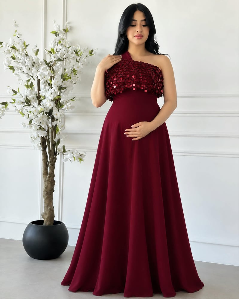 فستان سهرة طويل بلون عودي (خمري