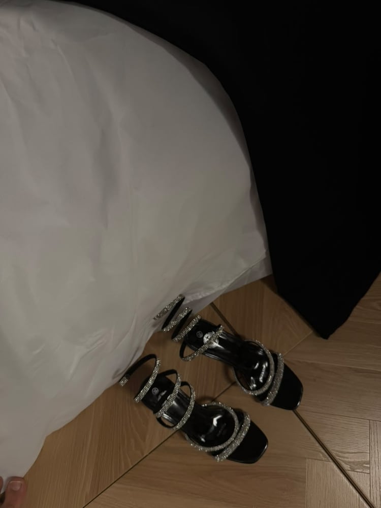 فستان سهرة ريناي الأسود الطويل