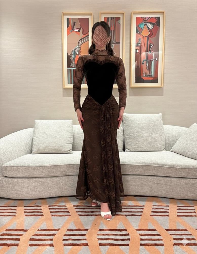فستان سهرة كلاسيكي دانتيل ومخمل