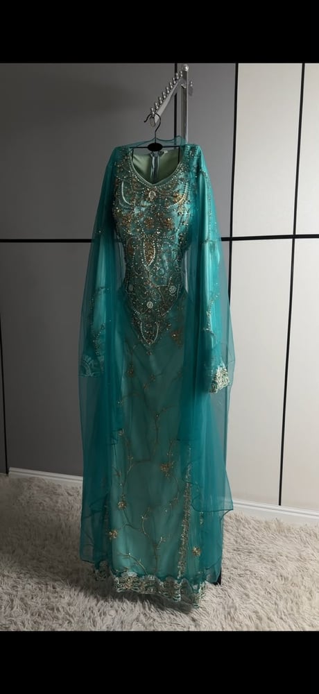 فستان سهرة