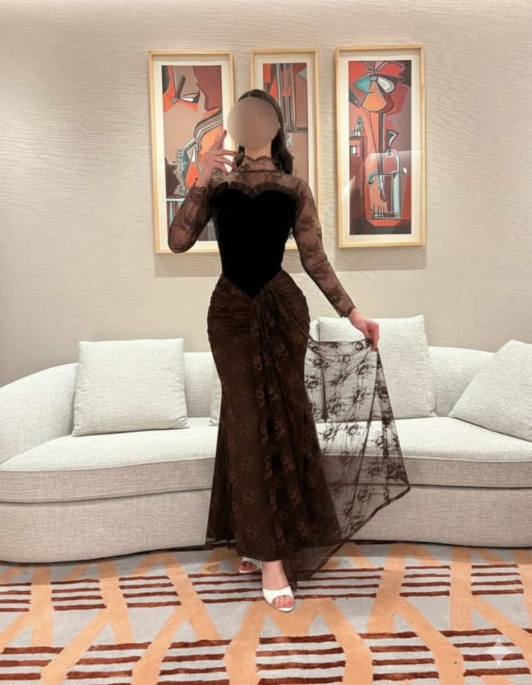 فستان سهرة كلاسيكي دانتيل ومخمل