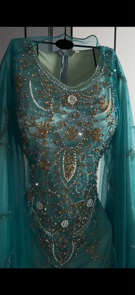 فستان سهرة