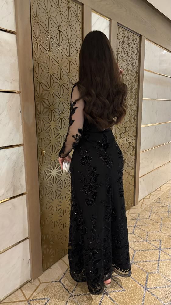 فستان سهرة باربي ودانتيل