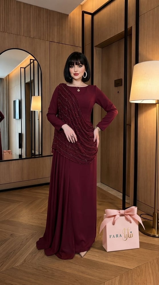 فستان سهرة أنيق باللون العنابي