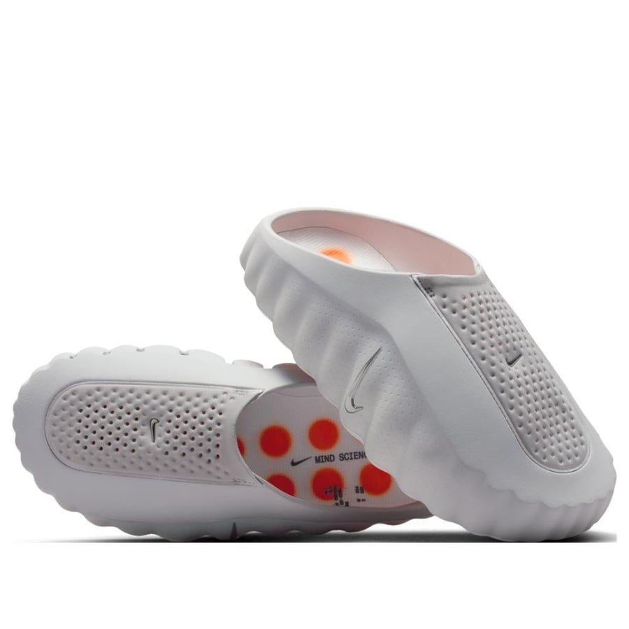 Nike Mind 002 سليبر لون ابيض