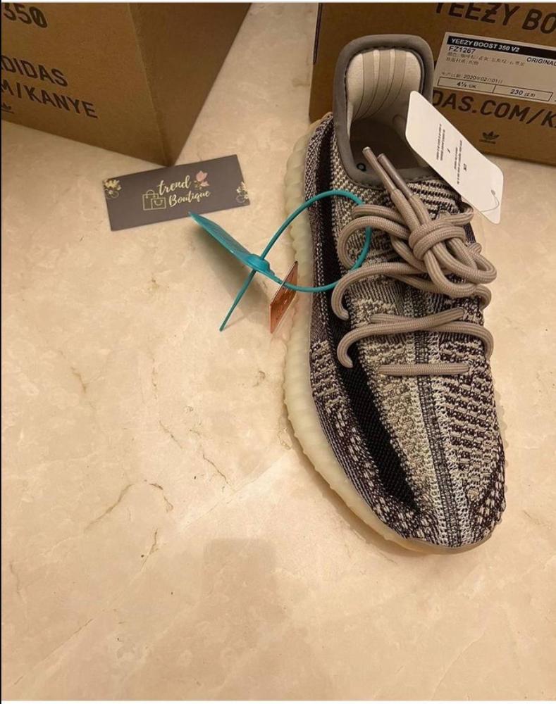 Yeezy x Adidas Two Tone Knit Fabric Boost 350 V2 Israfil Sneakers