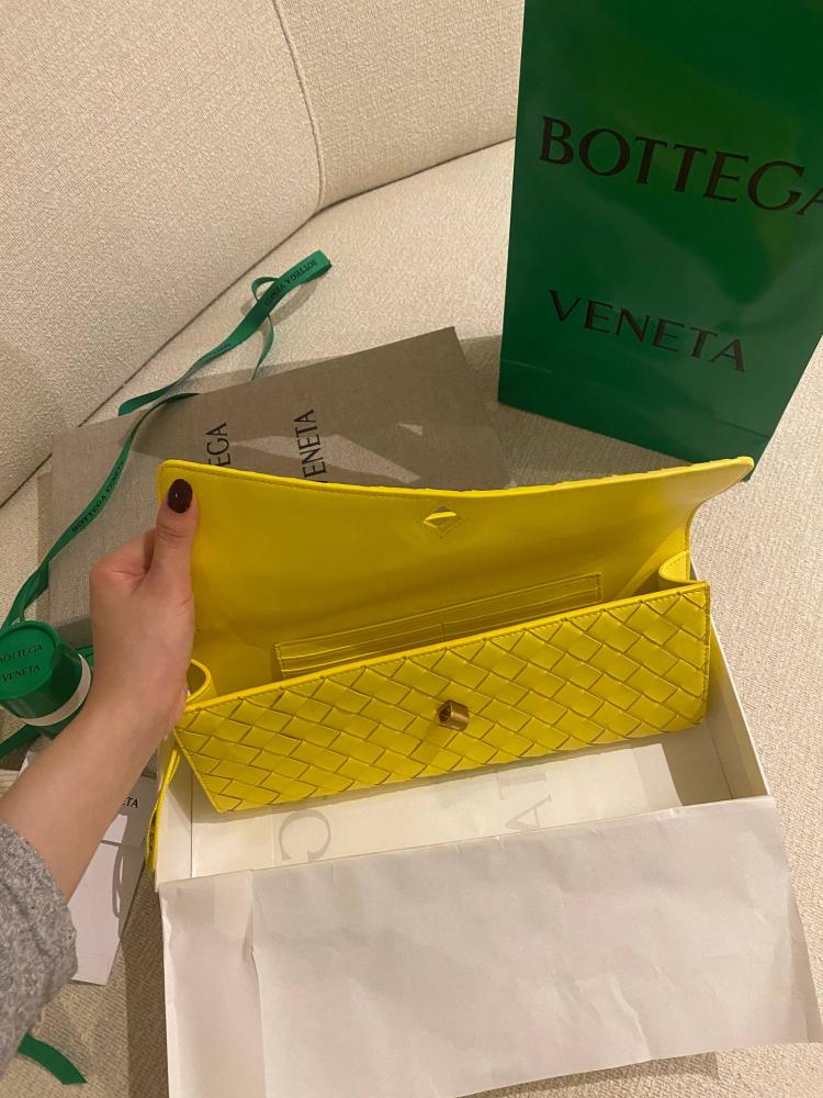 Bottega andiamo cluthch-Yellow