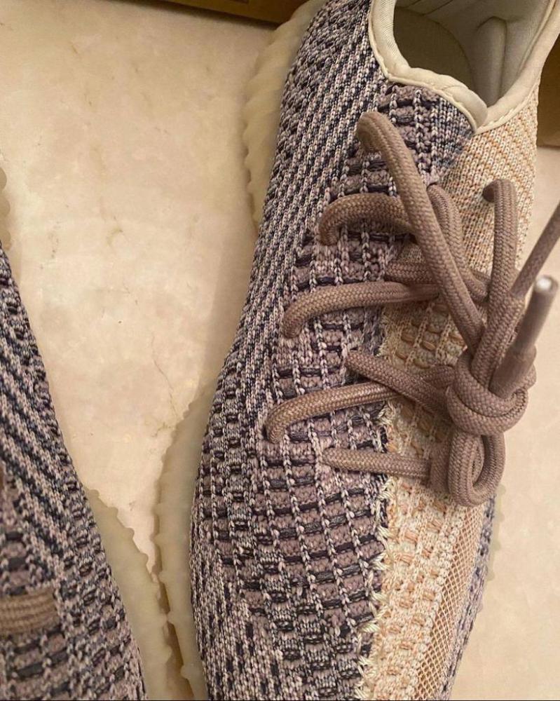 Yeezy x Adidas Boost 350 V2 Ash Pearl Sneakers EU