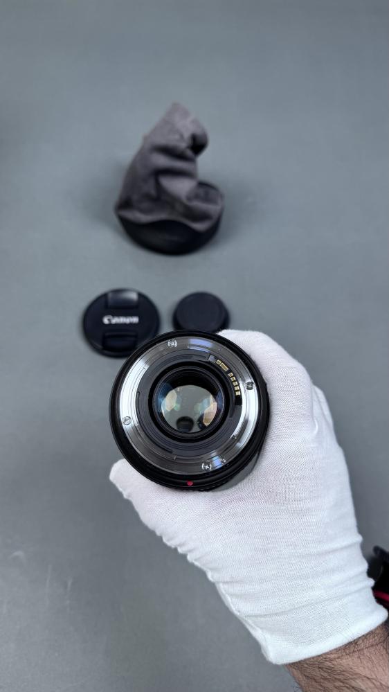 عدسة كانون 24-70 f2.8 الاصدار الثاني