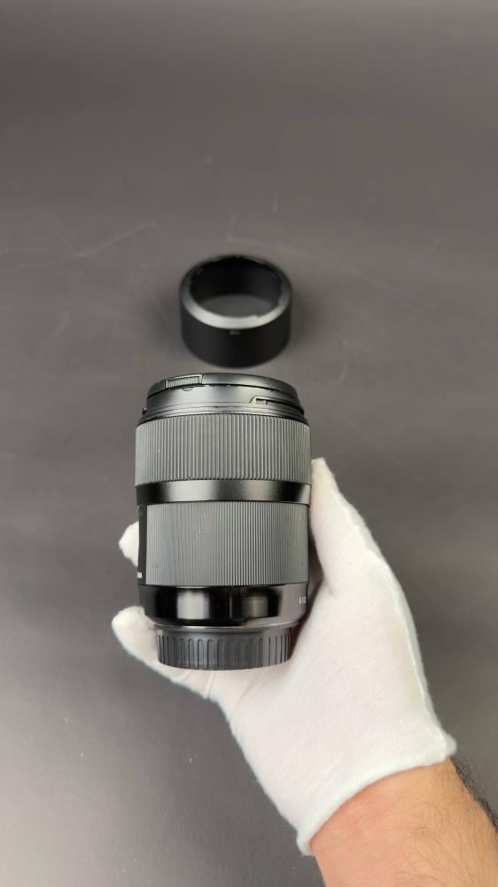 عدسة سيقما 35mm f1.4 لكميرات كانون