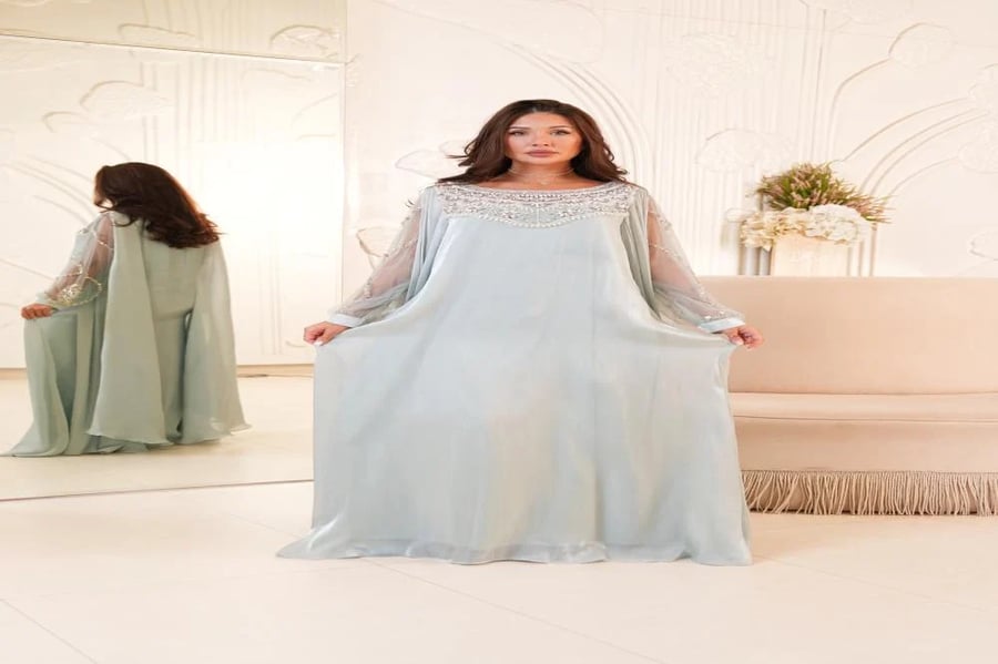 Whispering Breeze Cape