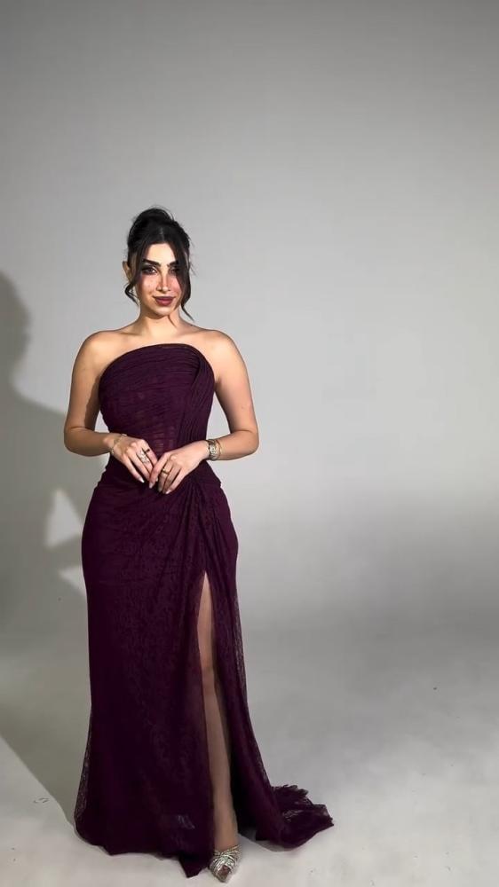 فستان عنابي دانتيل فخم