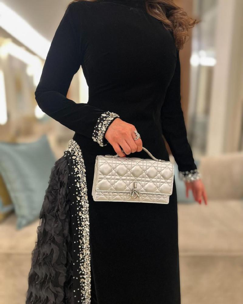 فستان سهره اسود طويل وفخم