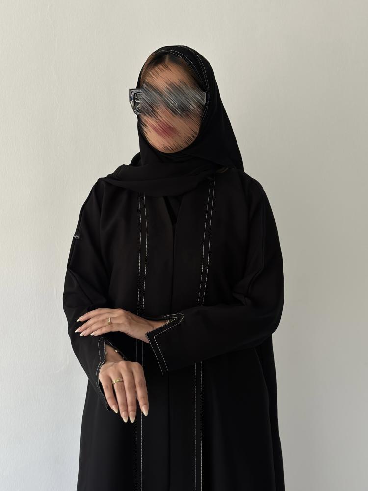 عباية كريب ميني ميت خيوط فضي نص كلوش بطقطق مع طرحة | سدفة