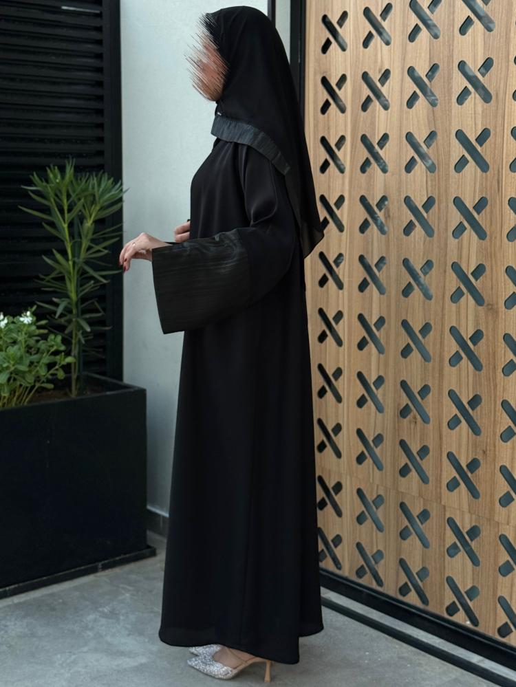 عباية كريب انترنت اسود اكمام شيفون لمعه
