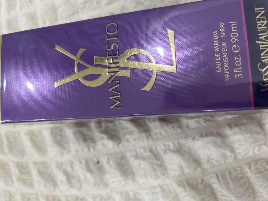 عطر مانيفستو من ايف سان لوران للنساء-90مل - او دو بارفيوم