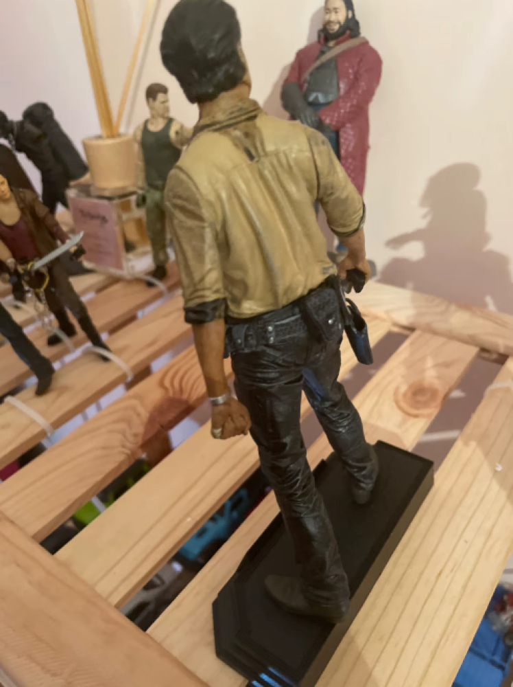 فيقر ريك غرايمز ذا والكنق ديد | The Walking Dead