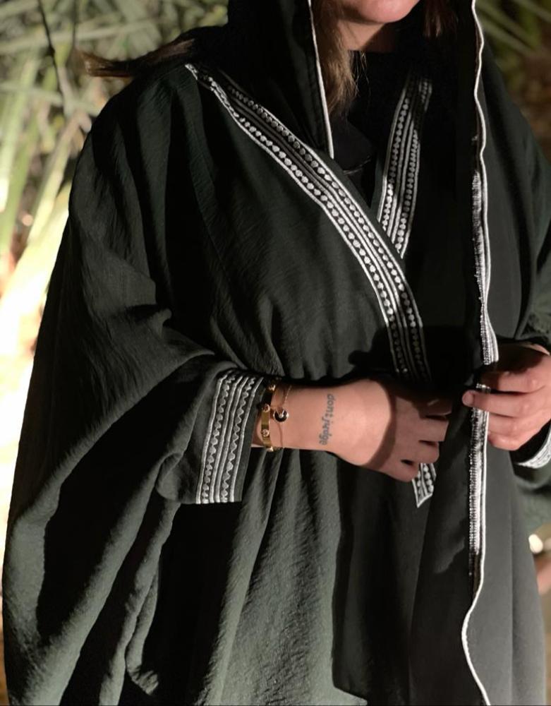 عباية بشت ملونة(خضراء)