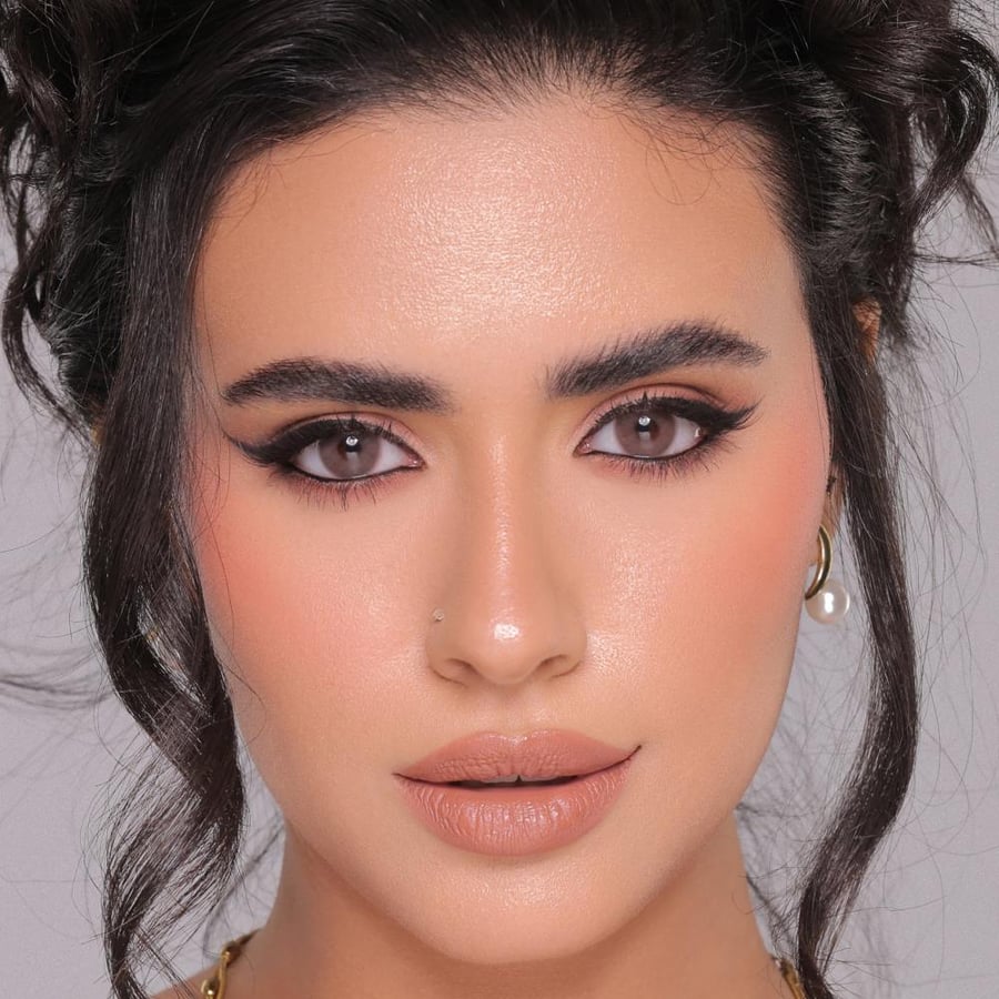 عدسات ناي Nay من Fresh Eyes – رمادي طبيعي أنيق