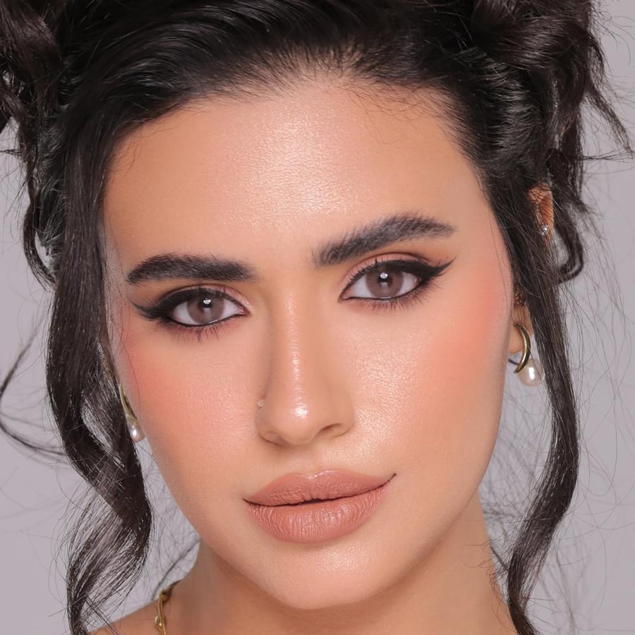 عدسات ناي Nay من Fresh Eyes – رمادي طبيعي أنيق
