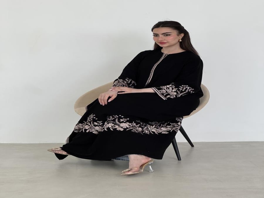 Khuzama abaya