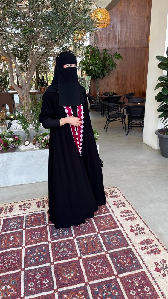 عباية سارة