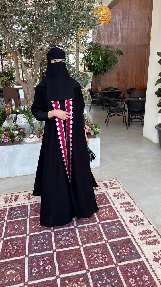 عباية سارة
