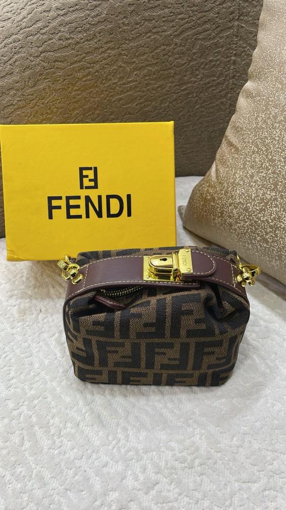 FENDI 4 bag