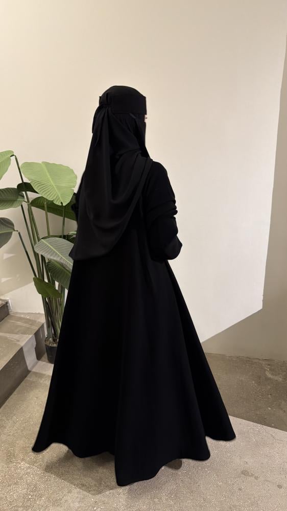 عذبه