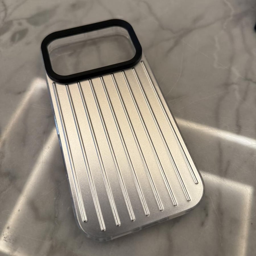 Silver cover 17pro
