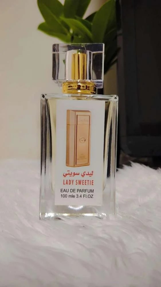 10 عطور  ب 180(اكتب الاسماء التي تختار بالملاحظات )