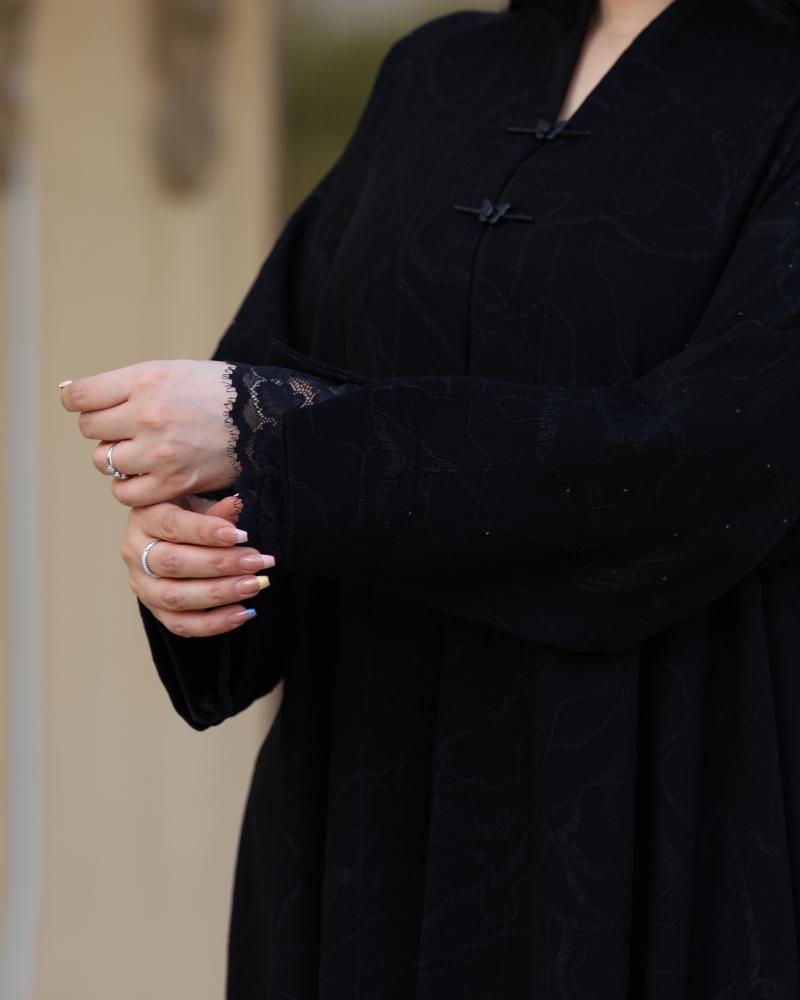 عباية فراشة وكريستال