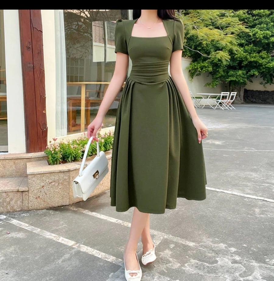 فستان نسائي كلاسيكى انيق