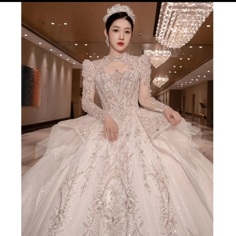 رقبة عالية كم طويل فستان الزفاف زائد حجم Vestido De خمر فاخر الخرزة الزفاف Princesse ثوب كاتدرائية القطار
