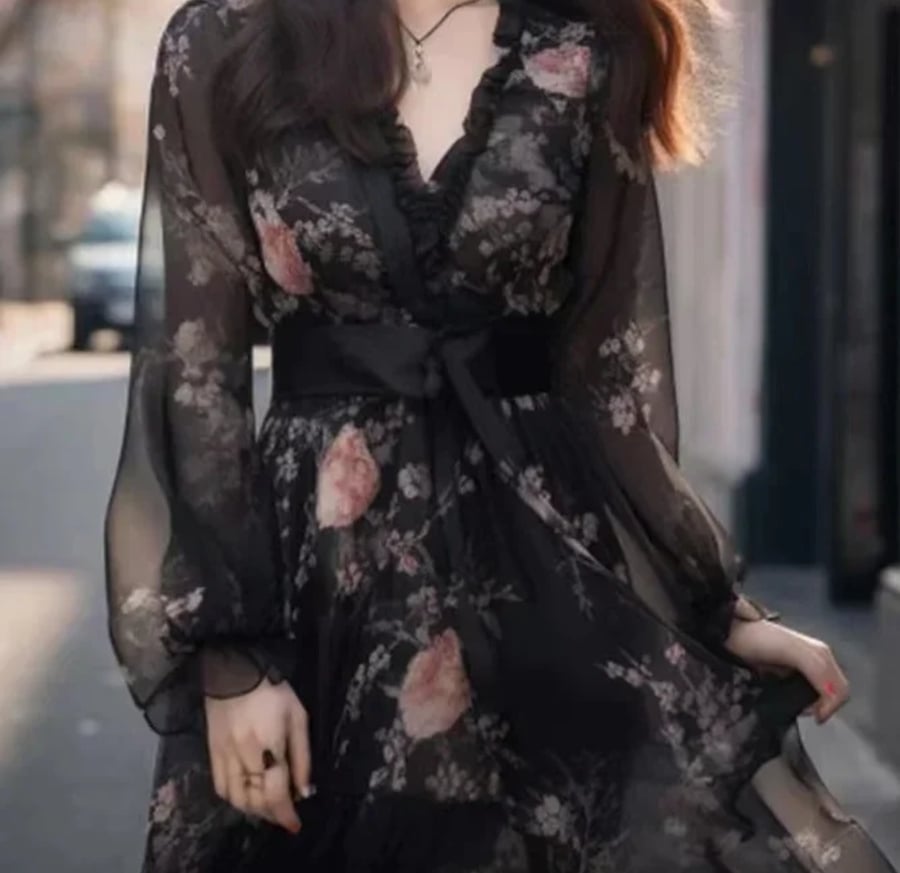 فستان اسود Bodycon