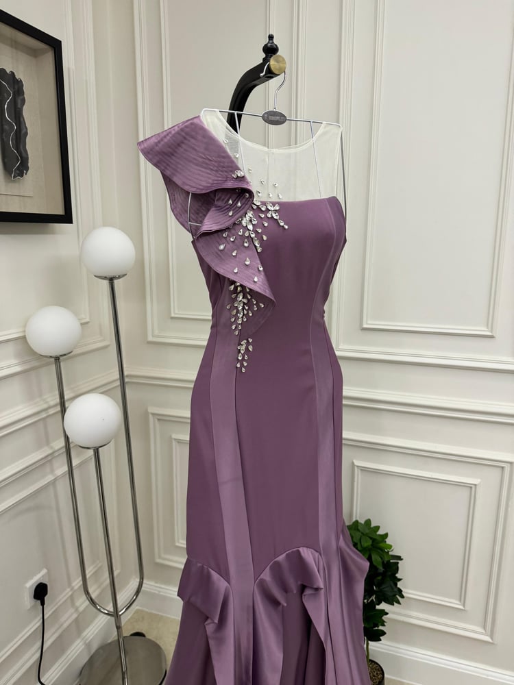 فساتين سهرة 2024