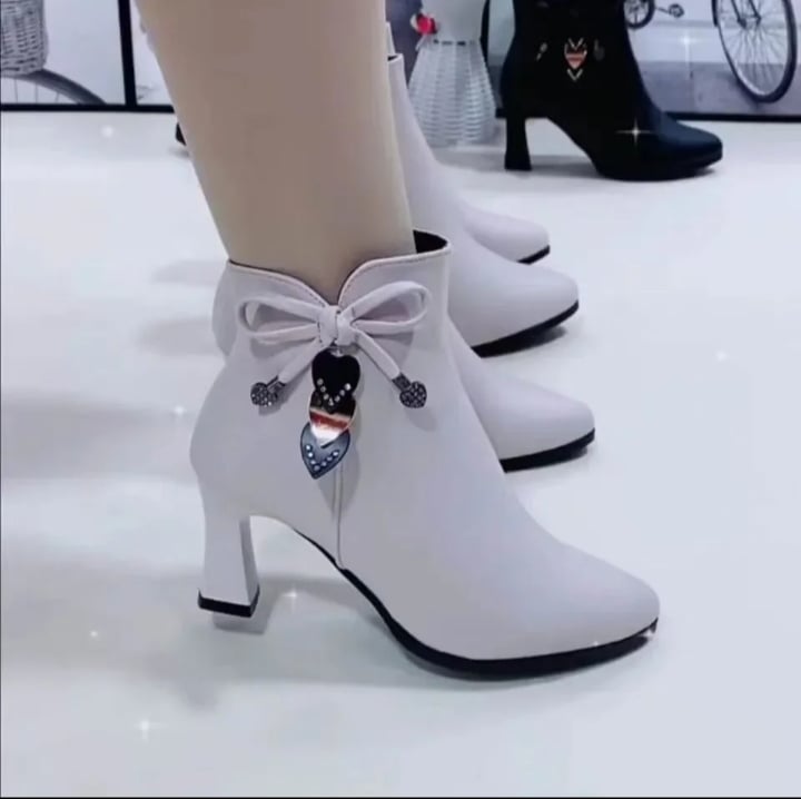 أحذية عالية الكعب مقاوم للماء للنساء