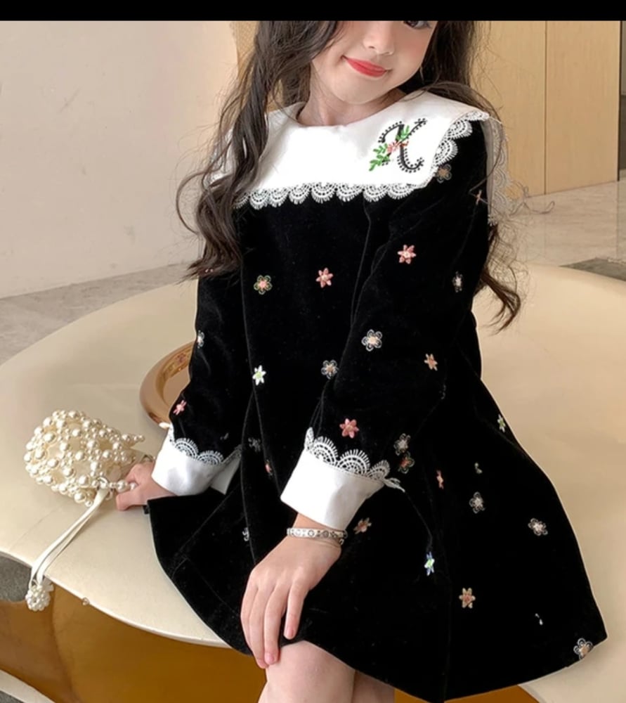 فستان أسود مزهر من الدانتيل للأطفال ، فستان صيفي للأميرة ، ثوب حفلة ، ملابس لوليتا أنيقة لحفلات المراهقين ، الفتيات الصغيرات