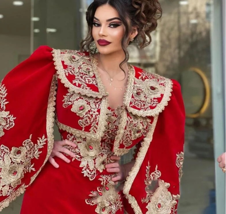 فساتين سهرة قفطان حورية البحر باللون الأحمر بأكمام طويلة مزينة مناسبة للحفلات الراقصة فساتين حفلات تقليدية في كوسوفو