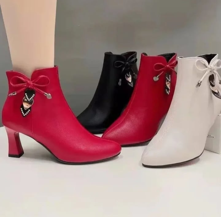 أحذية عالية الكعب مقاوم للماء للنساء