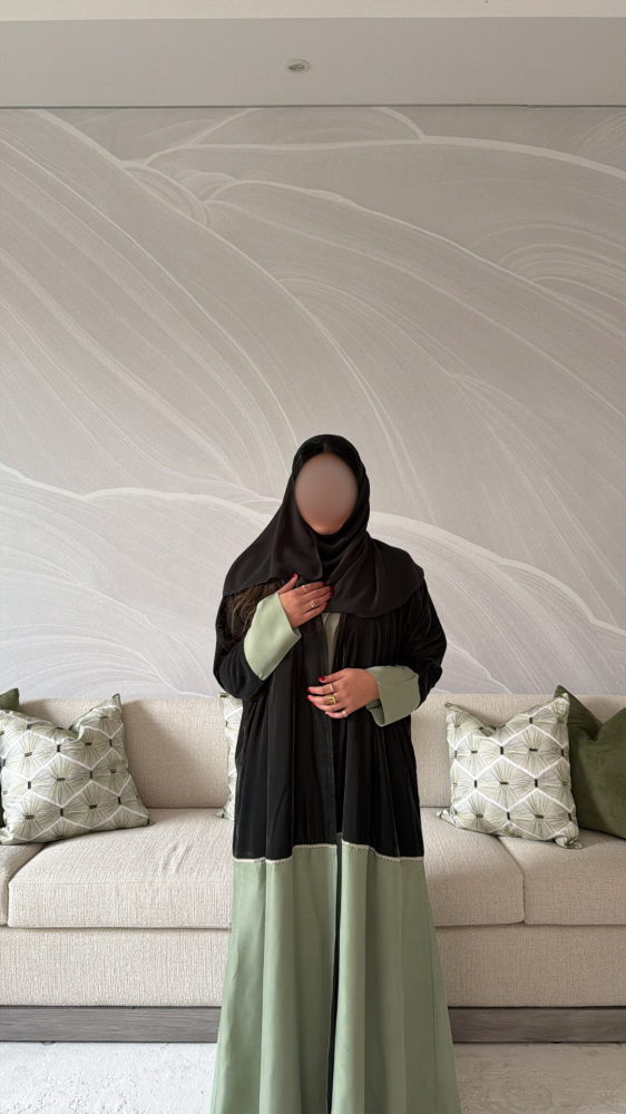 عباية مخمل مع حرير مغسول باللون الاخضر
