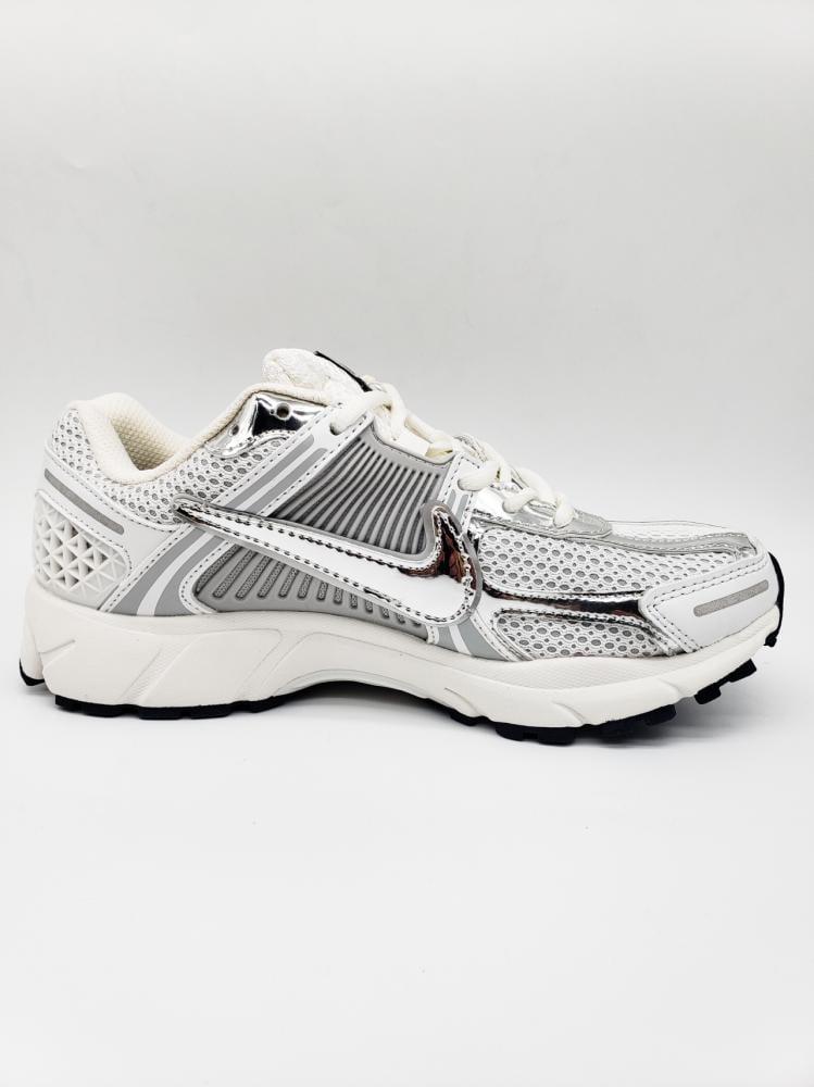 Nike Air Zoom Vomero 5