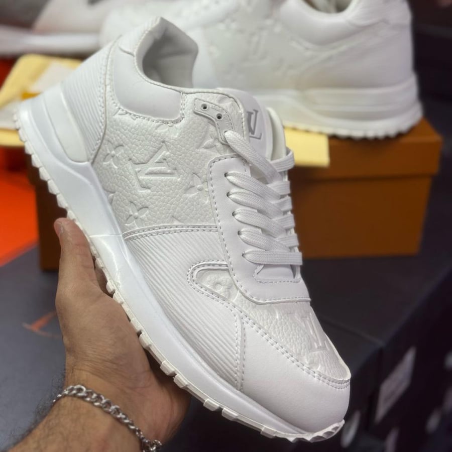 LV Run away sneakers