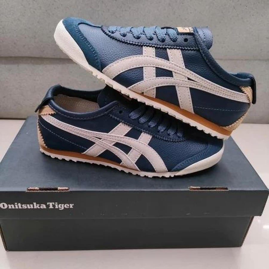 أونيتسوكا تايقر MEXICO 66 حذاء SILVER/OFF WHITE