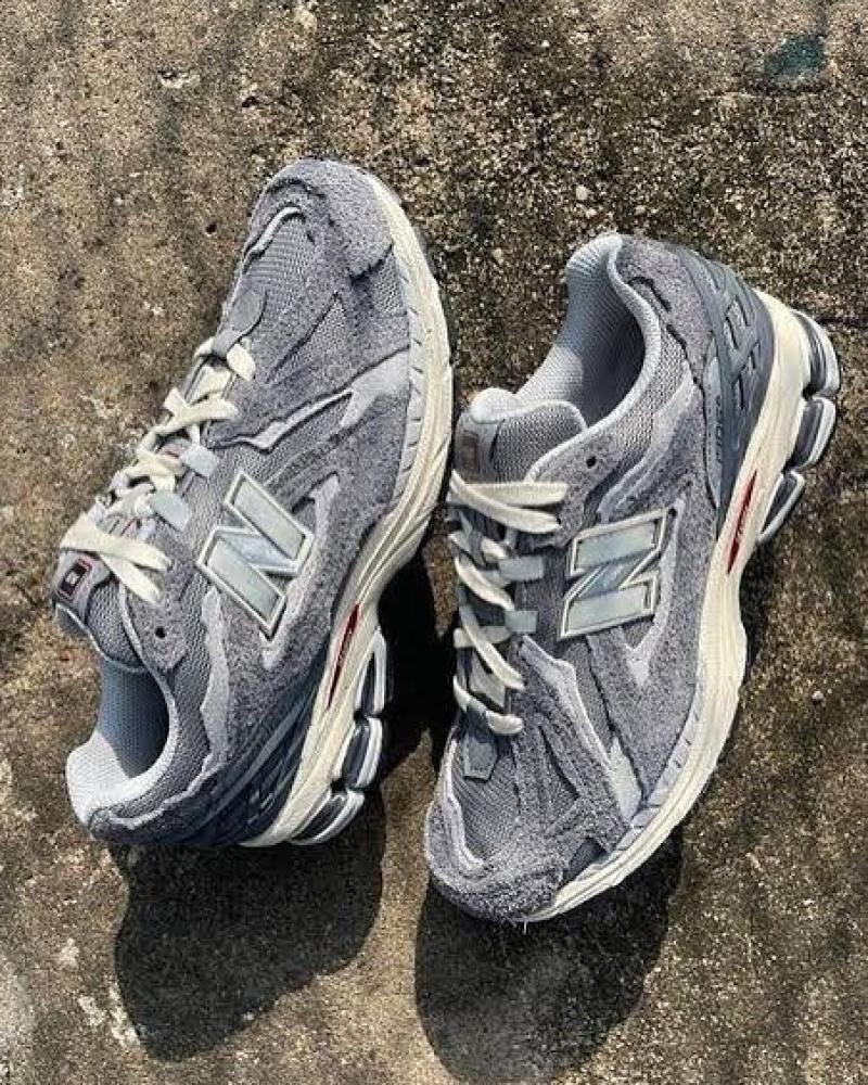 New Balance 1906R